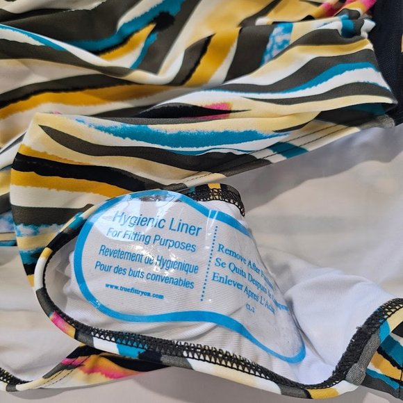 DKNY Mesh Side-Stripe Ruched One-Piece Swimsuit Size 8 - Picture 9 of 12